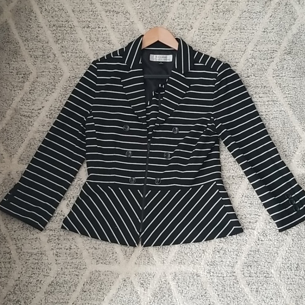 TAHARI Top